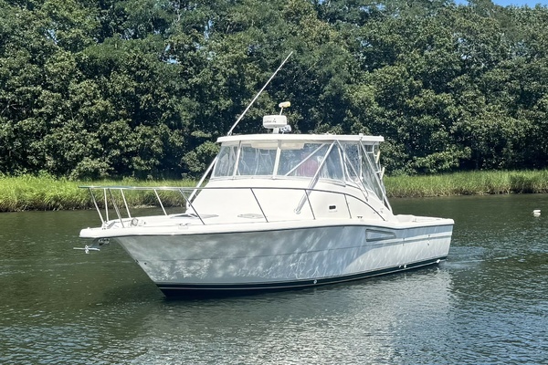 Picture Of: 1996 Pursuit 3000 Offshore Express 