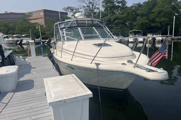 Picture Of: 1996 Tiara Yachts Montauk 