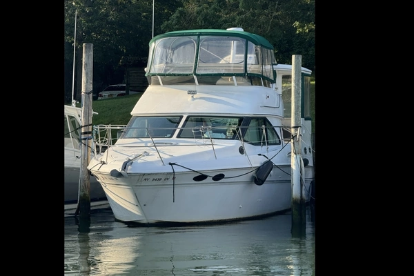 Picture Of: 2000 Sea Ray  
