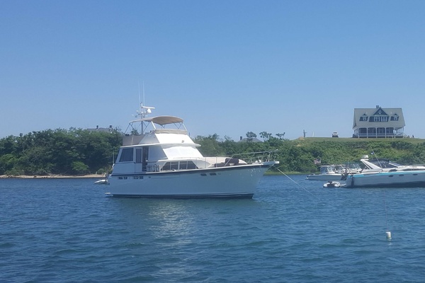 Chris-Craft 47 Commander