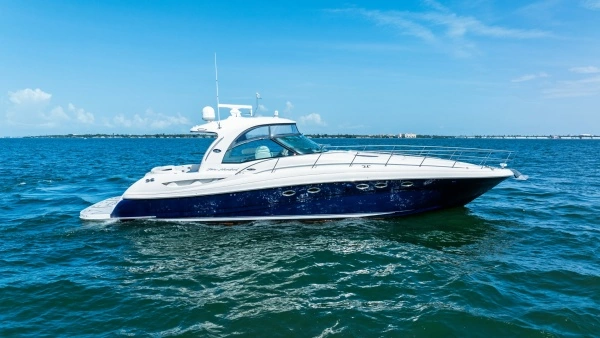 Picture Of: 2005 Sea Ray Sundancer 500 Allie Kat