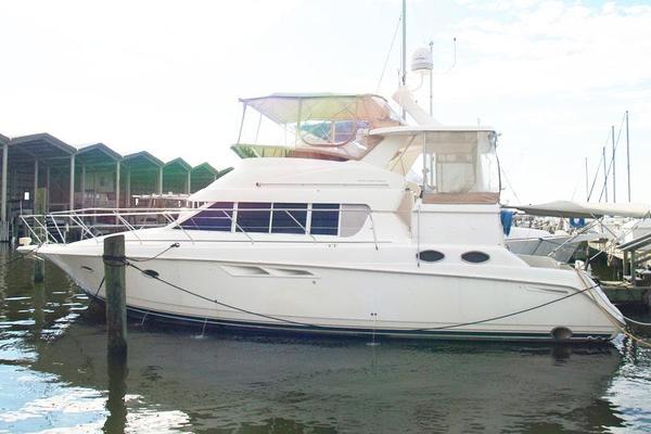 photo of 44' Silverton 442 Motor Yacht 1999