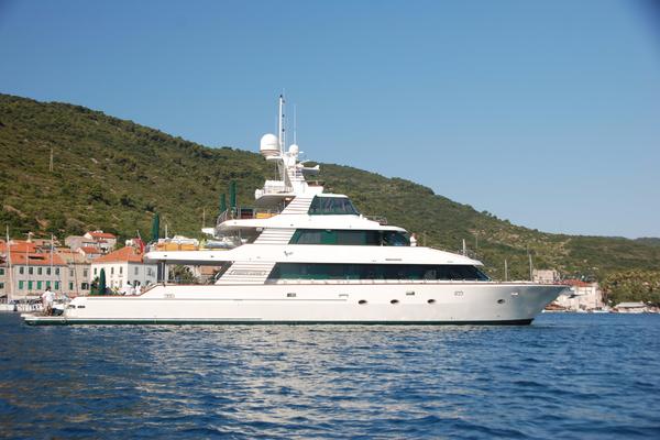 138' Westport Custom Cockpit Motoryacht 2004