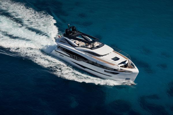 88' Dominator Ilumen 28m 2017