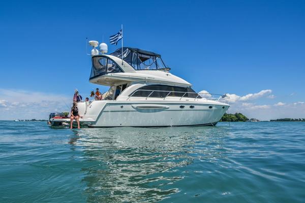 2003 Meridian 41ft 411 Sedan Kaliparea Yacht For Sale