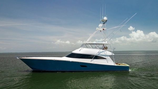 Picture Of: 2016 Viking 80 Convertible CE