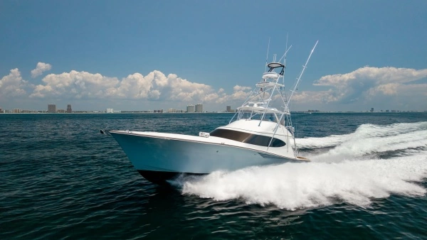 Picture Of: 2021 Hatteras 65 GT On the DL