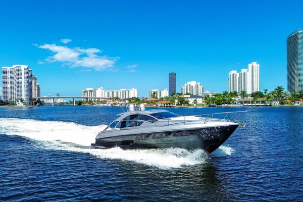 Picture Of: 2018 Pershing 5x Two Bite