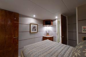 Aft Port Guest Stateroom