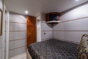 Mid Port Guest Stateroom
