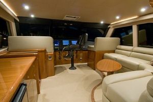 Viking 68 - Flybridge