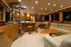 Viking 68 - Salon
