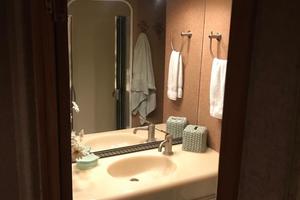Master Stateroom Head