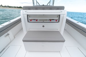 Valhalla 33 - Aft Seating