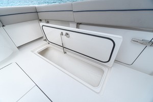 Valhalla 33 - Cockpit Storage