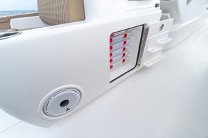 Valhalla 41 - Gunwale Storage