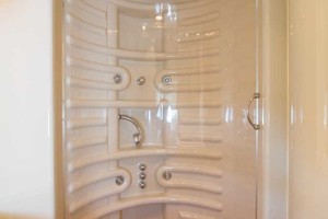 Guest Stateroom Head, Port