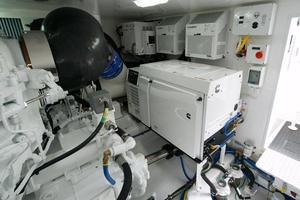 Viking 58 - Engine Room