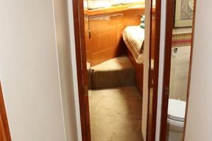 Viking 55 - Jezebel - Hallway