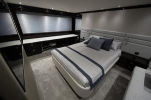 66 Sunseeker Master Stateroom