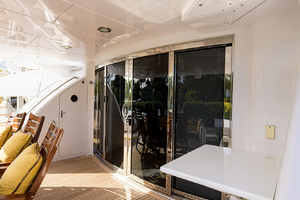 80_hatteras_lady_ann_flybridge_25