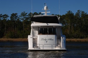 80_hatteras_lady_ann_flybridge_25