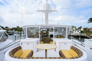 80_hatteras_lady_ann_flybridge_25
