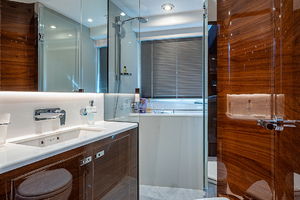 Starboard Guest Stateroom Head