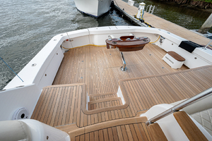 Viking 72 - Three's Enough - Cockpit