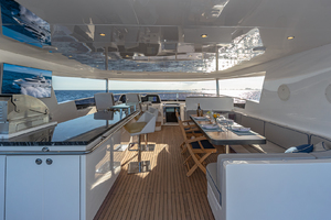 Flybridge Entry