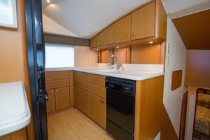 Ocean 57 - Cash Flow - Galley
