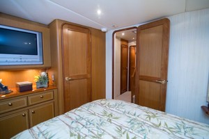 Ocean 57 - Cash Flow - Forward Stateroom