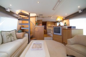 Ocean 57 - Cash Flow - Salon