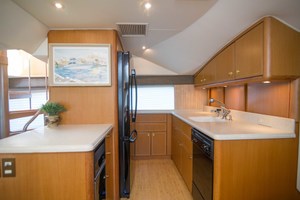 Ocean 57 - Cash Flow - Galley