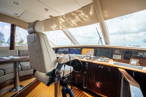 Lazzara 84 - La Balsita - Helm