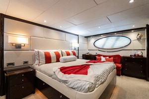 Lazzara 84 - La Balsita - Master Stateroom