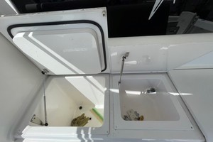 Viking 48 - La Don Goyo - Cockpit