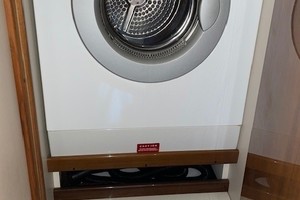 Viking 48 - La Don Goyo - Laundry