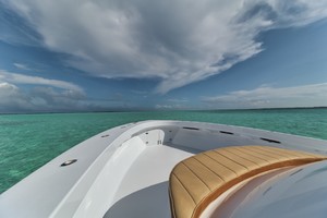 Knowles 37 - Ma Sheila - Bow