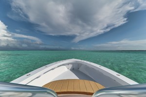Knowles 37 - Ma Sheila - Bow