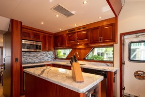 Hatteras 72 - Taz - Galley
