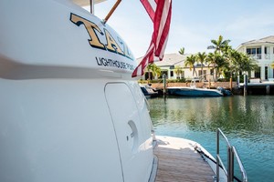 Hatteras 72 - Taz - Transom