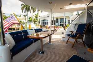 Hatteras 72 - Taz - Aft Deck