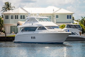 Hatteras 72 - Taz - Exterior Profile