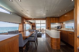 Sunseeker 75 - Vov - Galley