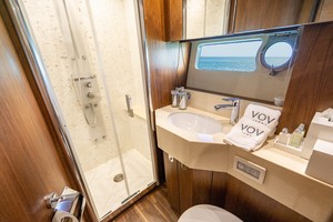 Sunseeker 75 - Vov - Head