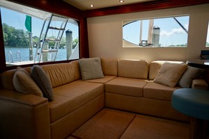 Hatteras 54 - Get Serious - Salon