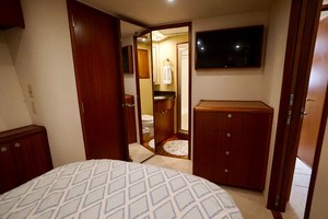 Hatteras 54 - Get Serious - Master Stateroom