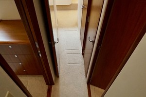 Hatteras 54 - Get Serious - Companionway