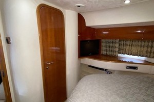 Princess Viking Sport Crusier 65 - Small Change - Forward Stateroom